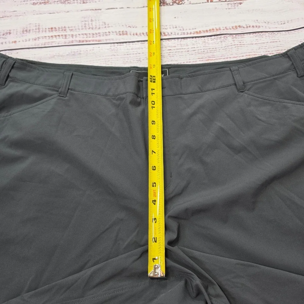 Oobe Uniform Shorts Womens Size 18 Dark Gray Excellent Work Outdoor Active NWOT
